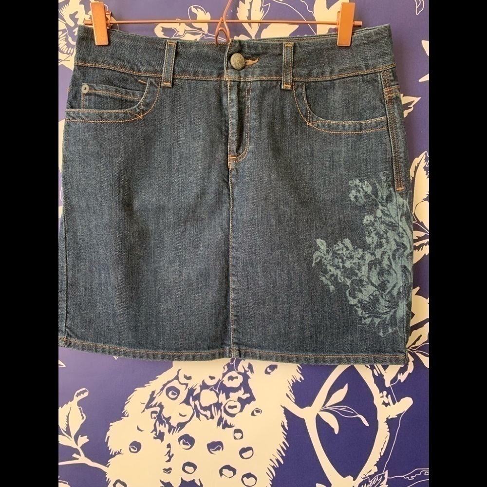 Tommy Hilfiger Denim Skirt Size 6